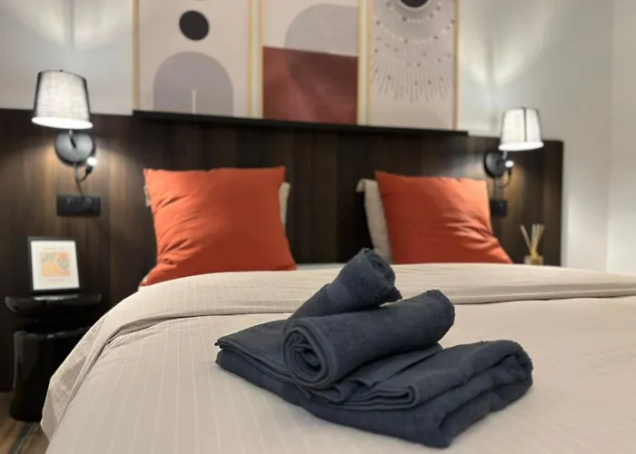Appartement Avec Garage - 5mn Aeroport Bale *